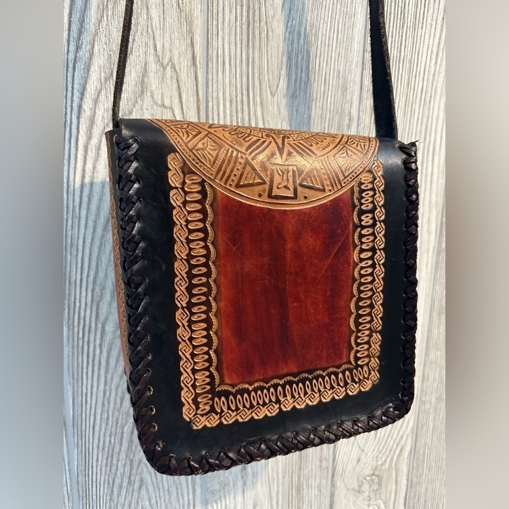 VINTAGE HAND TOOLED LEATHER Purse Bag Mexico Crossbody Adjustable Brown Boho - Picture 8 of 16